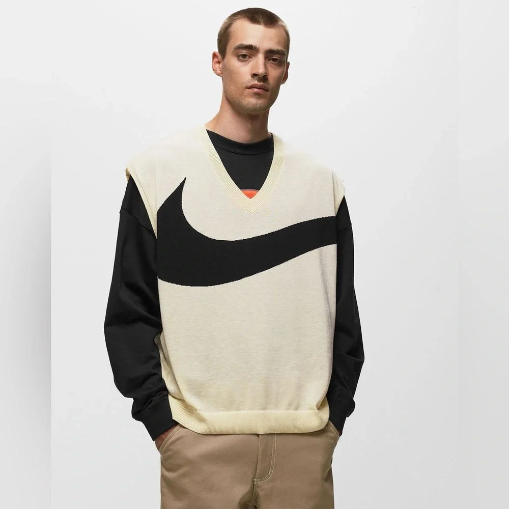 NWT Nike Men’s Swoosh Sweater Vest Lightweight Logo Soft Knit Ivory Black XL